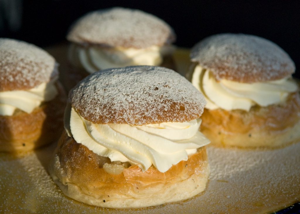 image shows several Swedish semla