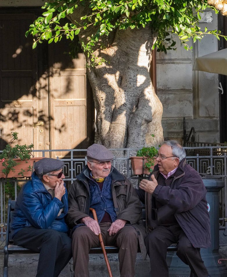 old-men-italy-europe